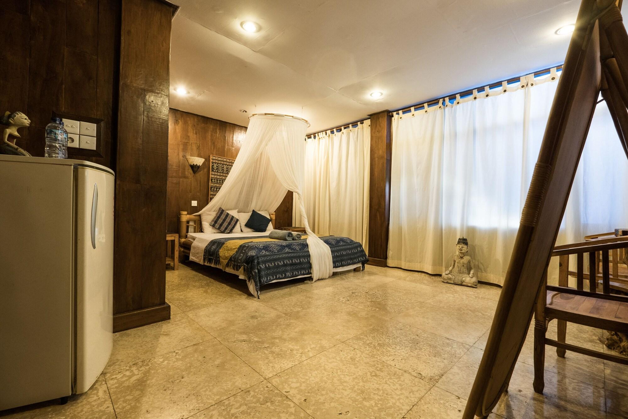 Easy Surf Dacha Hotel Canggu Екстериор снимка