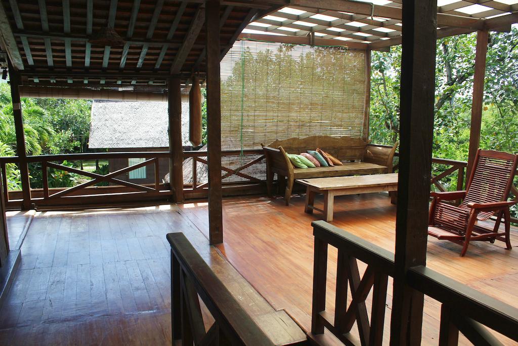 Easy Surf Dacha Hotel Canggu Екстериор снимка