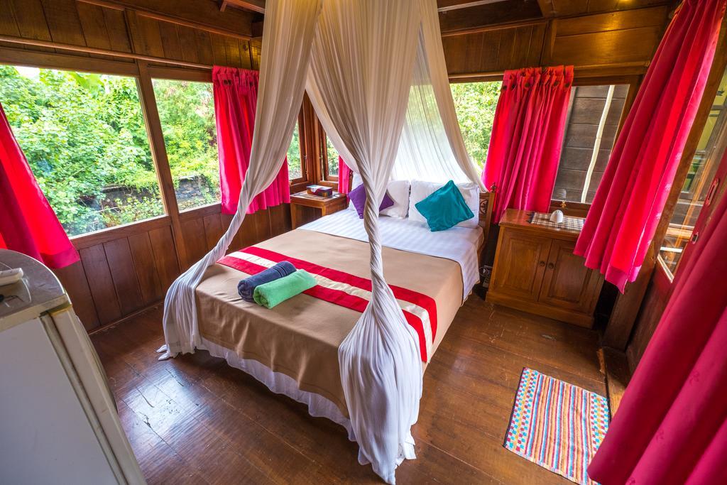 Easy Surf Dacha Hotel Canggu Екстериор снимка