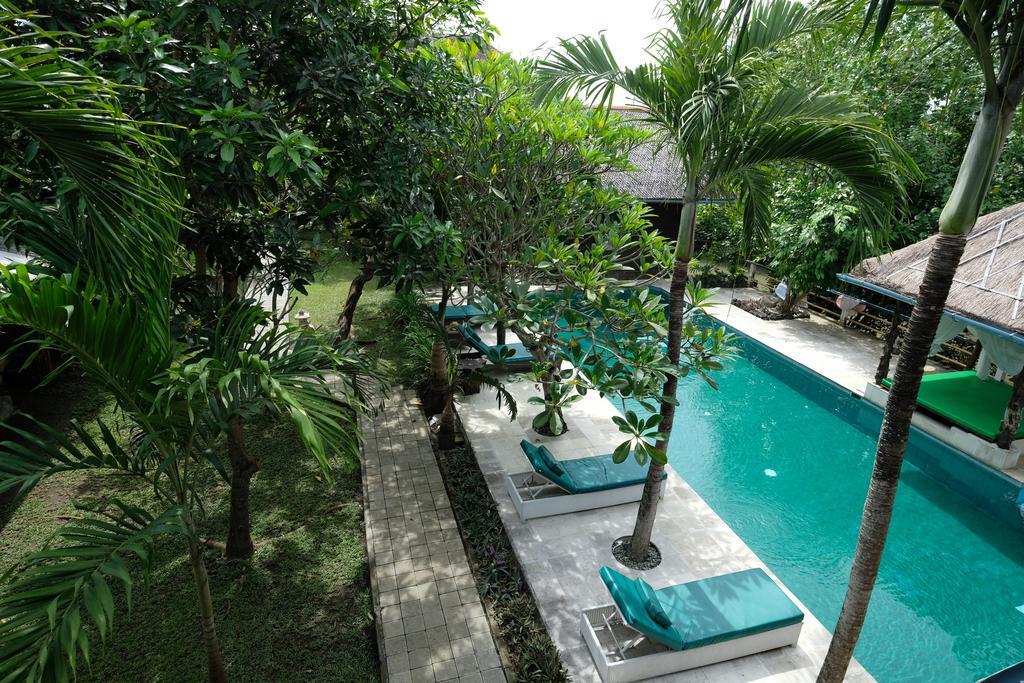 Easy Surf Dacha Hotel Canggu Екстериор снимка
