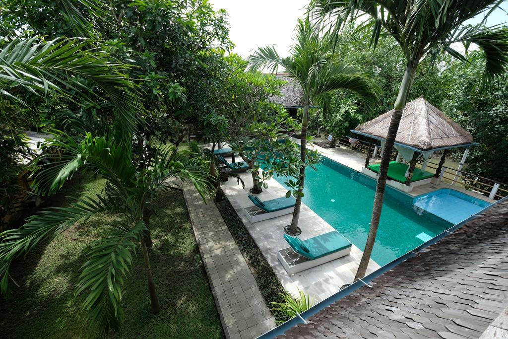 Easy Surf Dacha Hotel Canggu Екстериор снимка