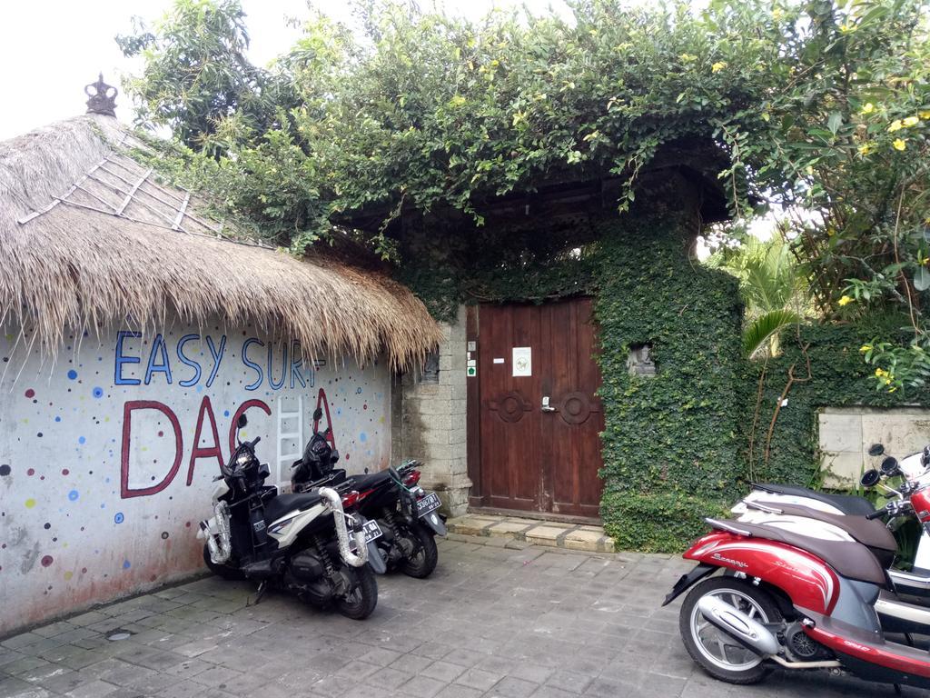 Easy Surf Dacha Hotel Canggu Екстериор снимка